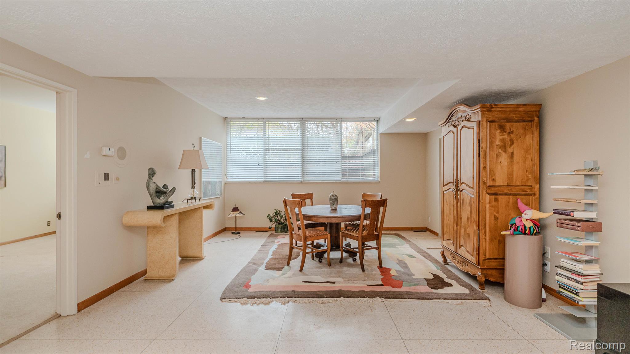 1105 CHARRINGTON Road