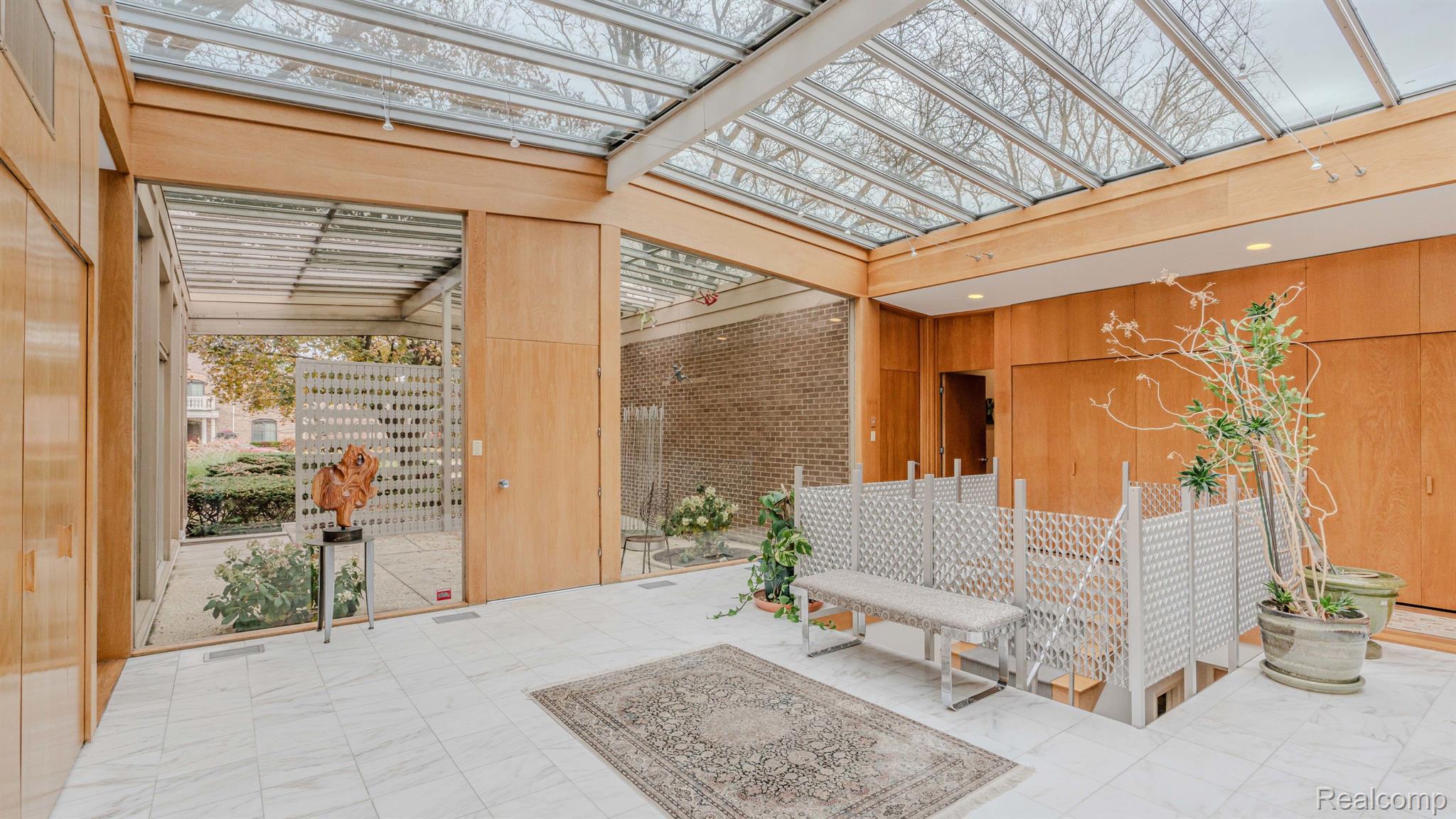 1105 CHARRINGTON Road