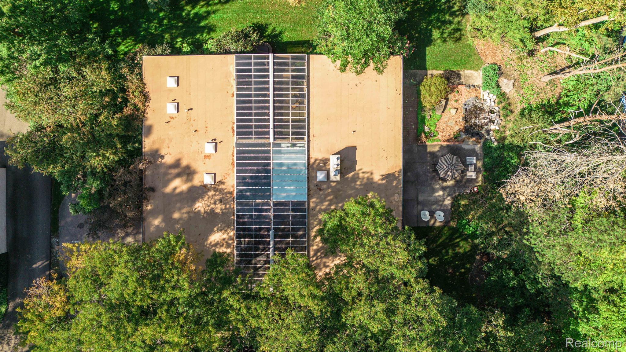1105 CHARRINGTON Road