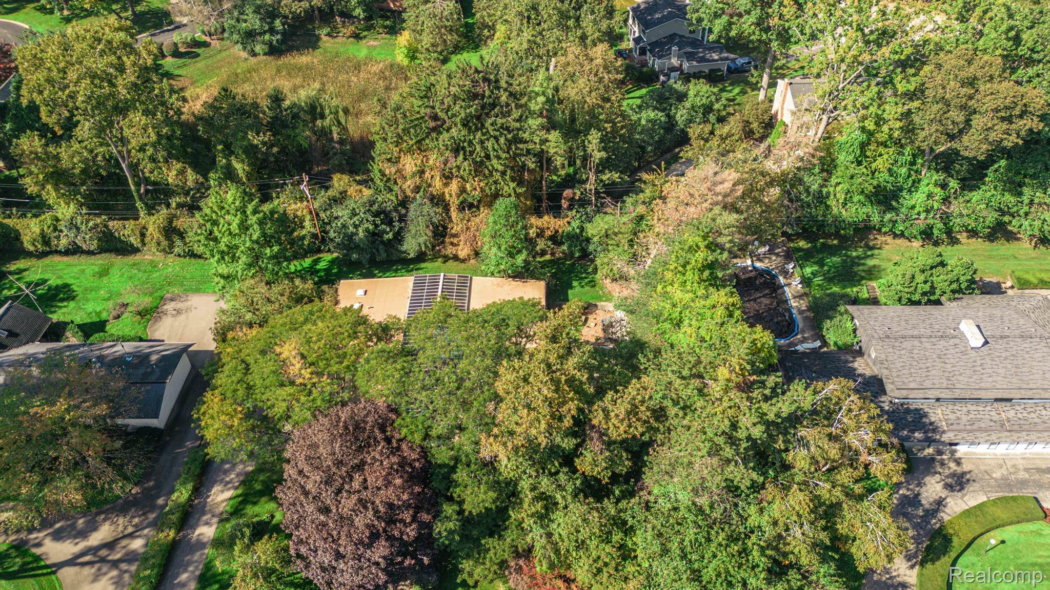 1105 CHARRINGTON Road