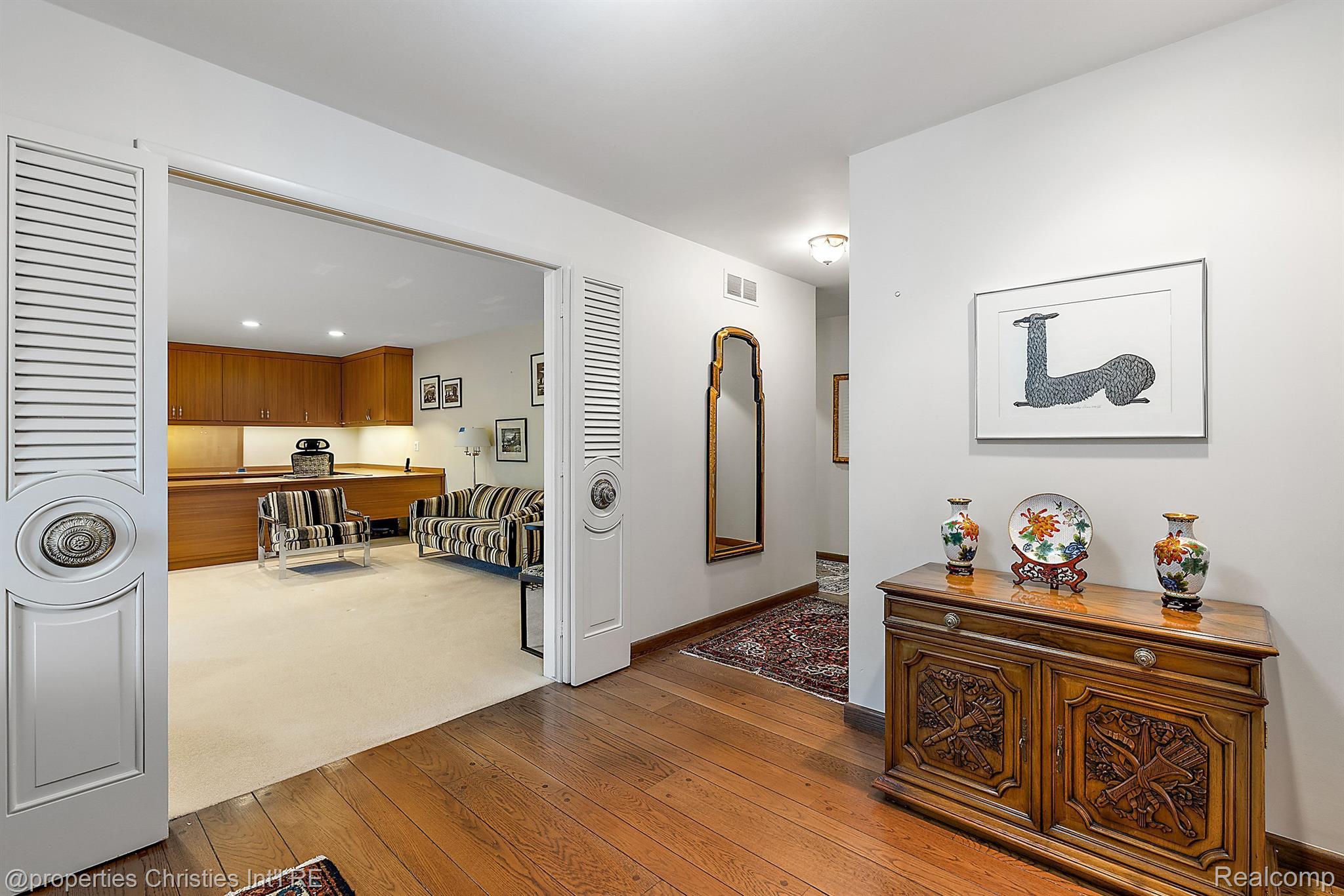 722 PARKMAN Drive