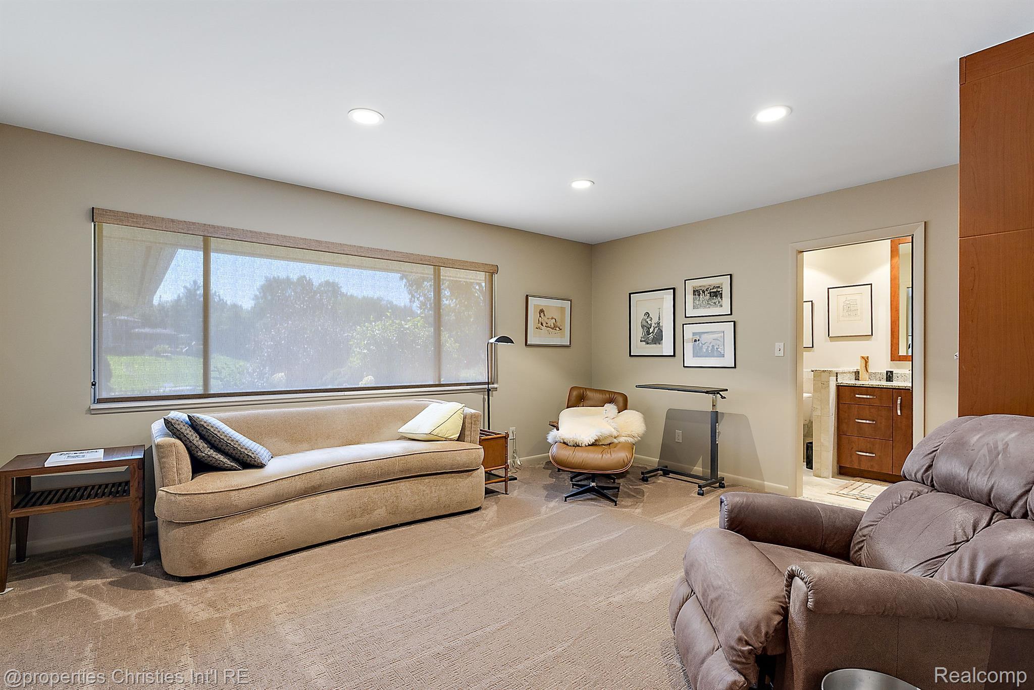 722 PARKMAN Drive