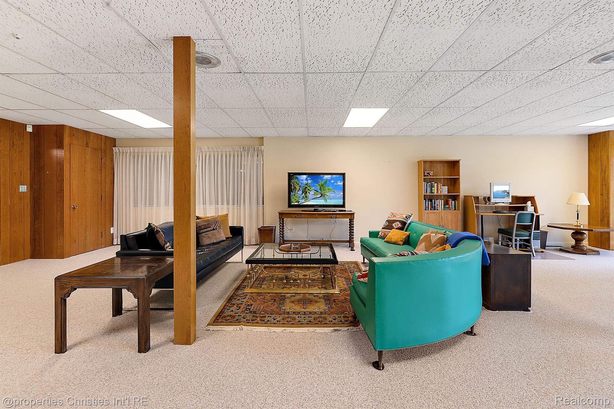 722 PARKMAN Drive