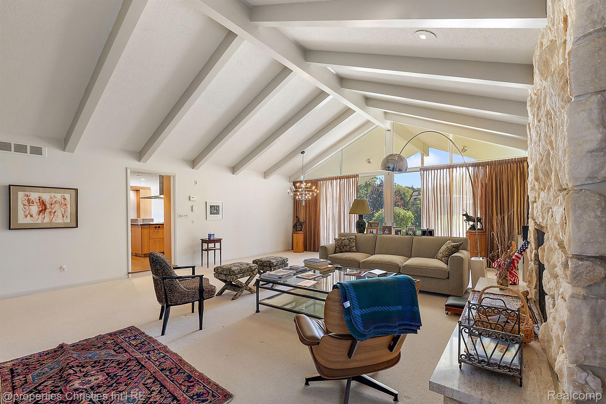 722 PARKMAN Drive