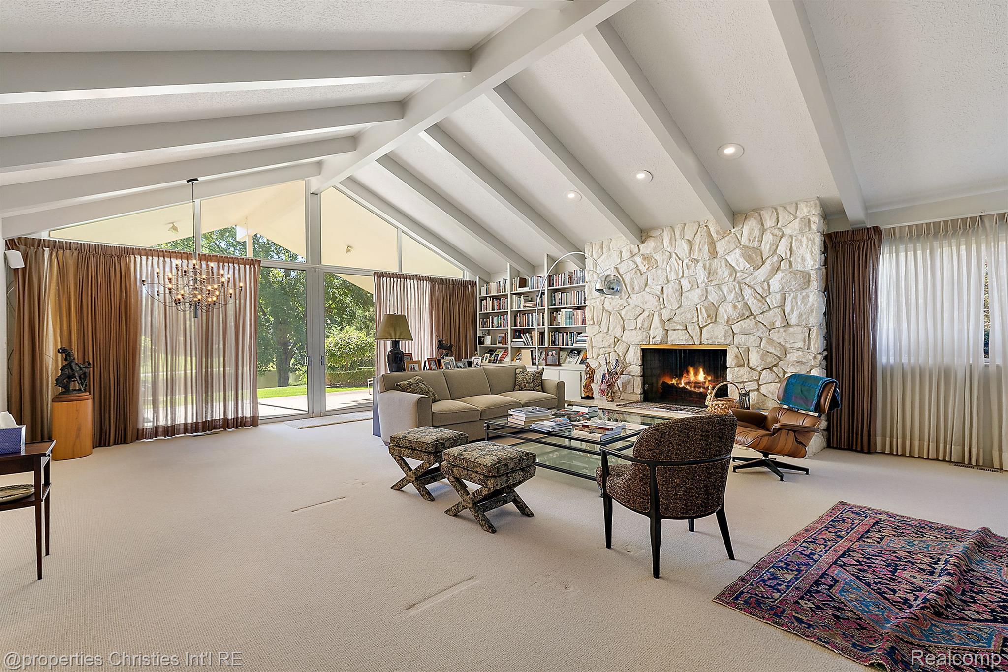 722 PARKMAN Drive