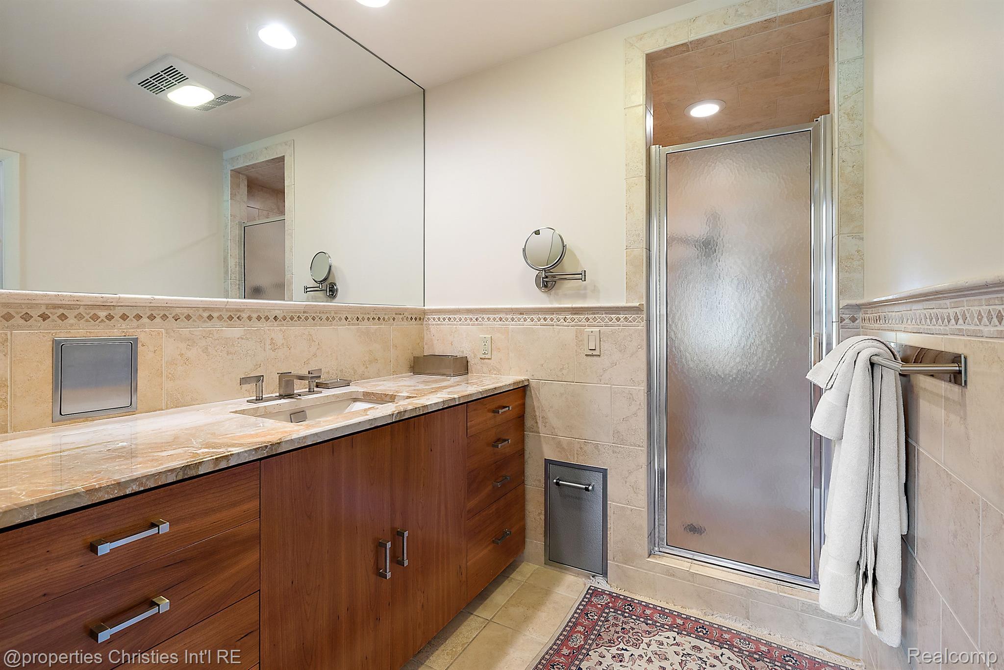 722 PARKMAN Drive