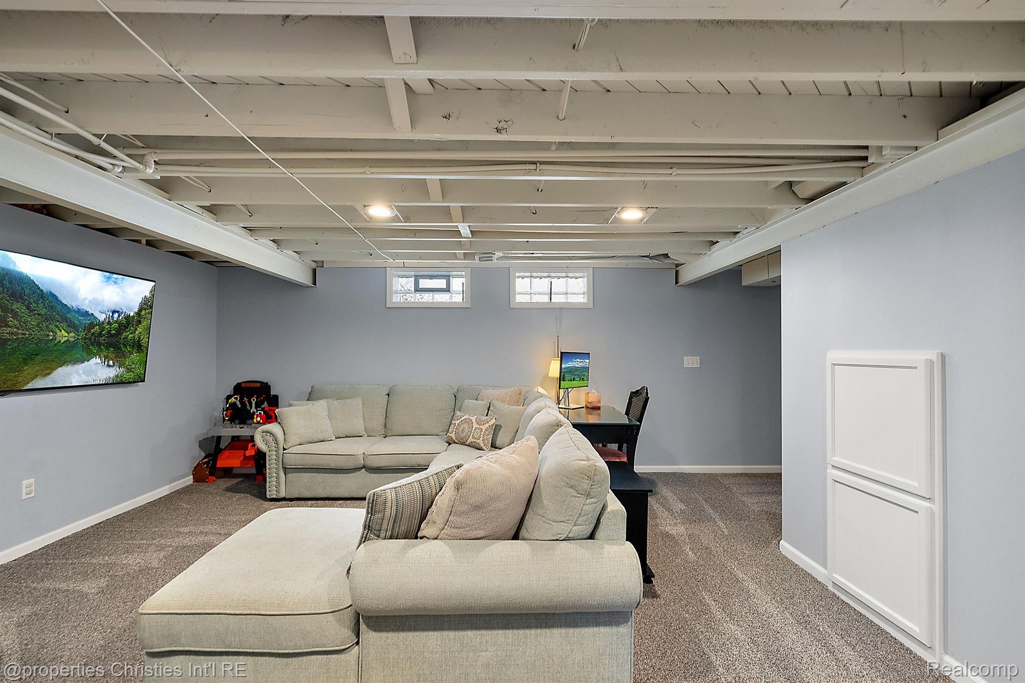 14041 BORGMAN Street