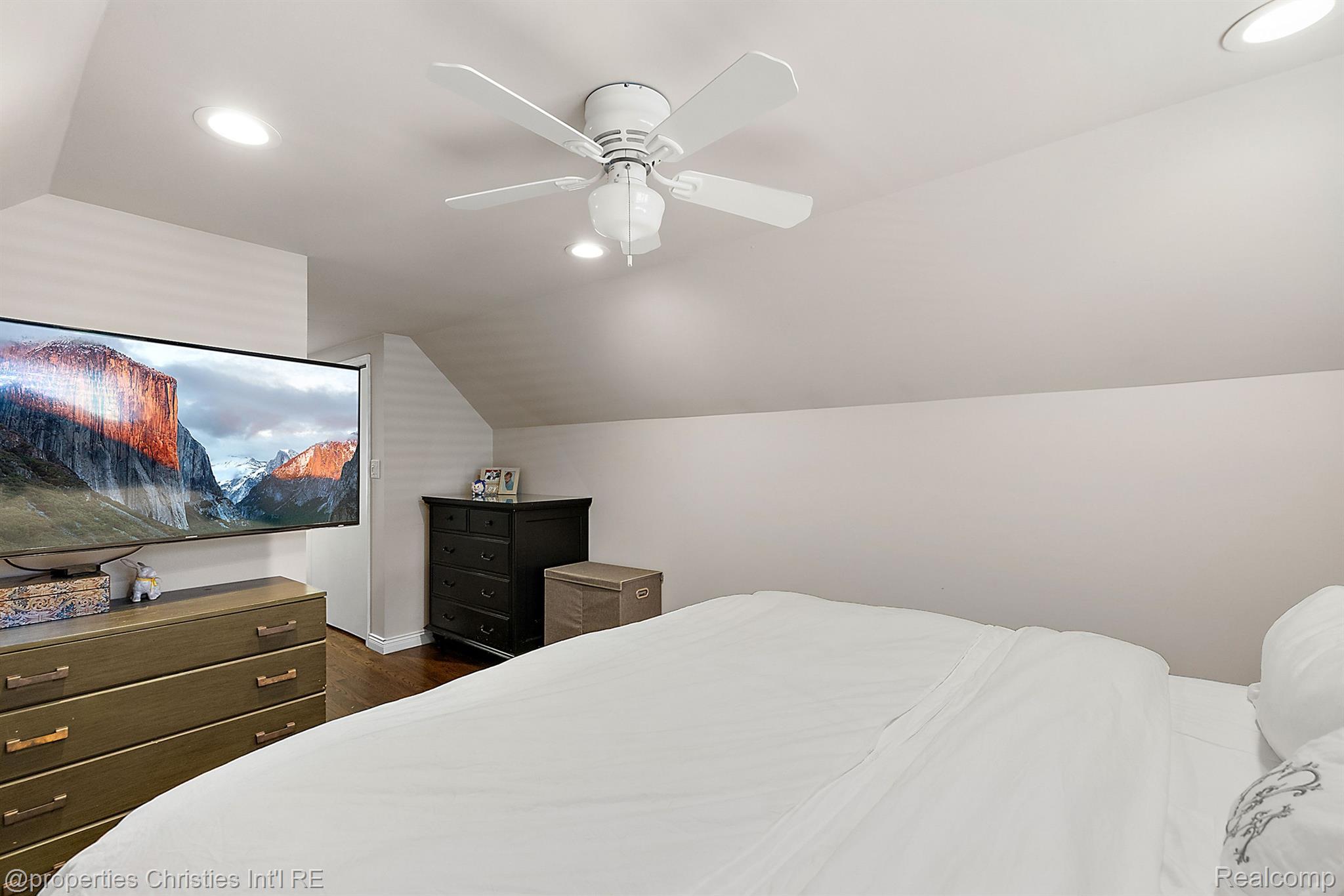 14041 BORGMAN Street