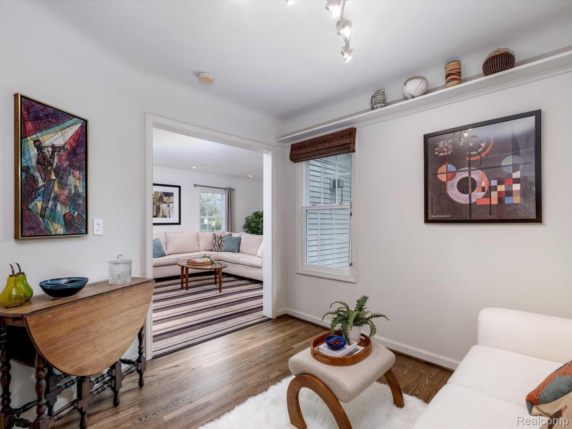 1695 WASHINGTON Boulevard