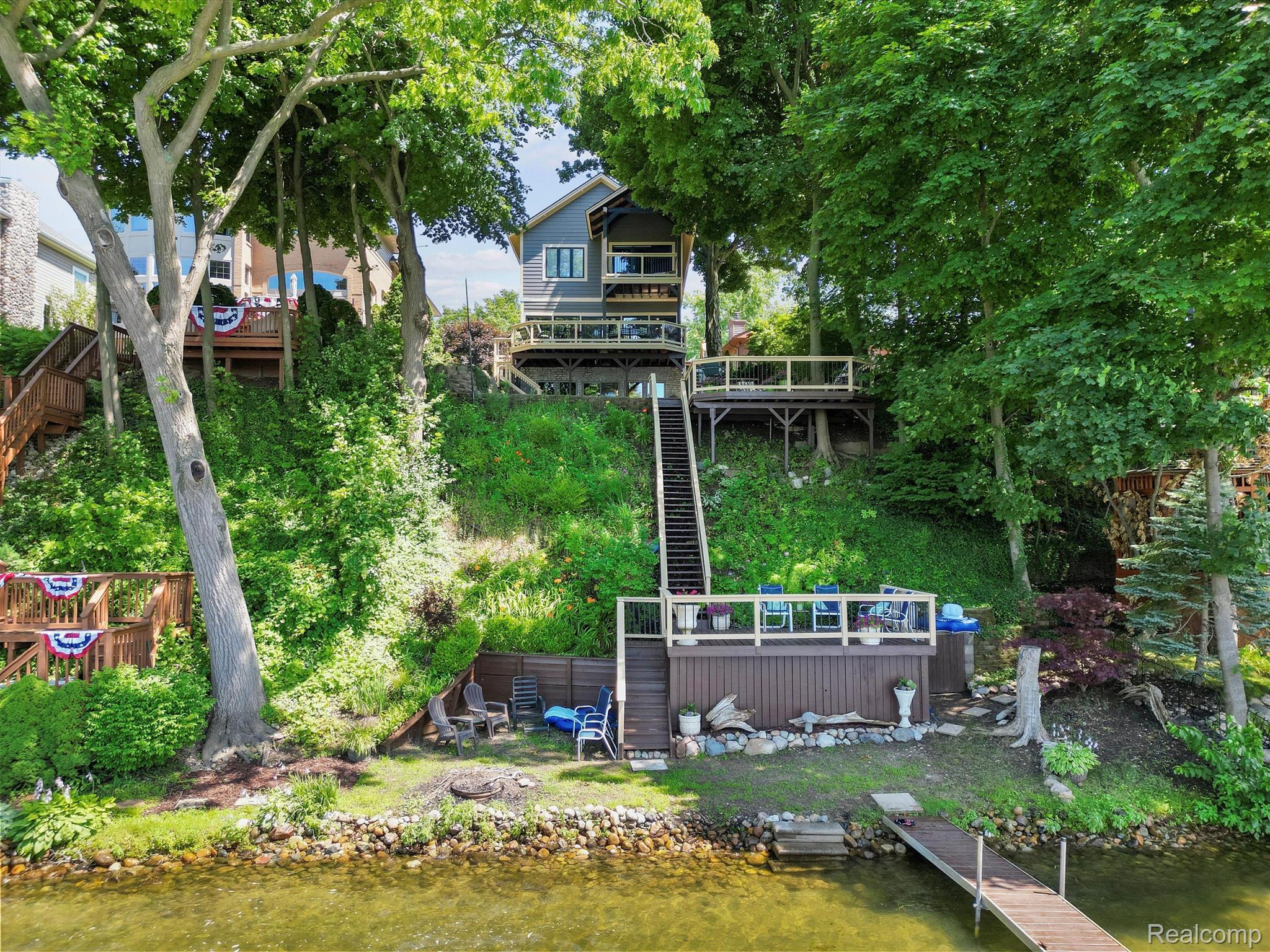 2401 RIDGE Road