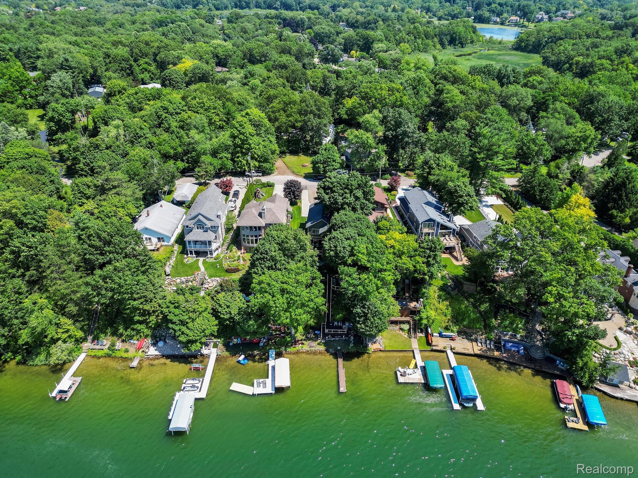 2401 RIDGE Road