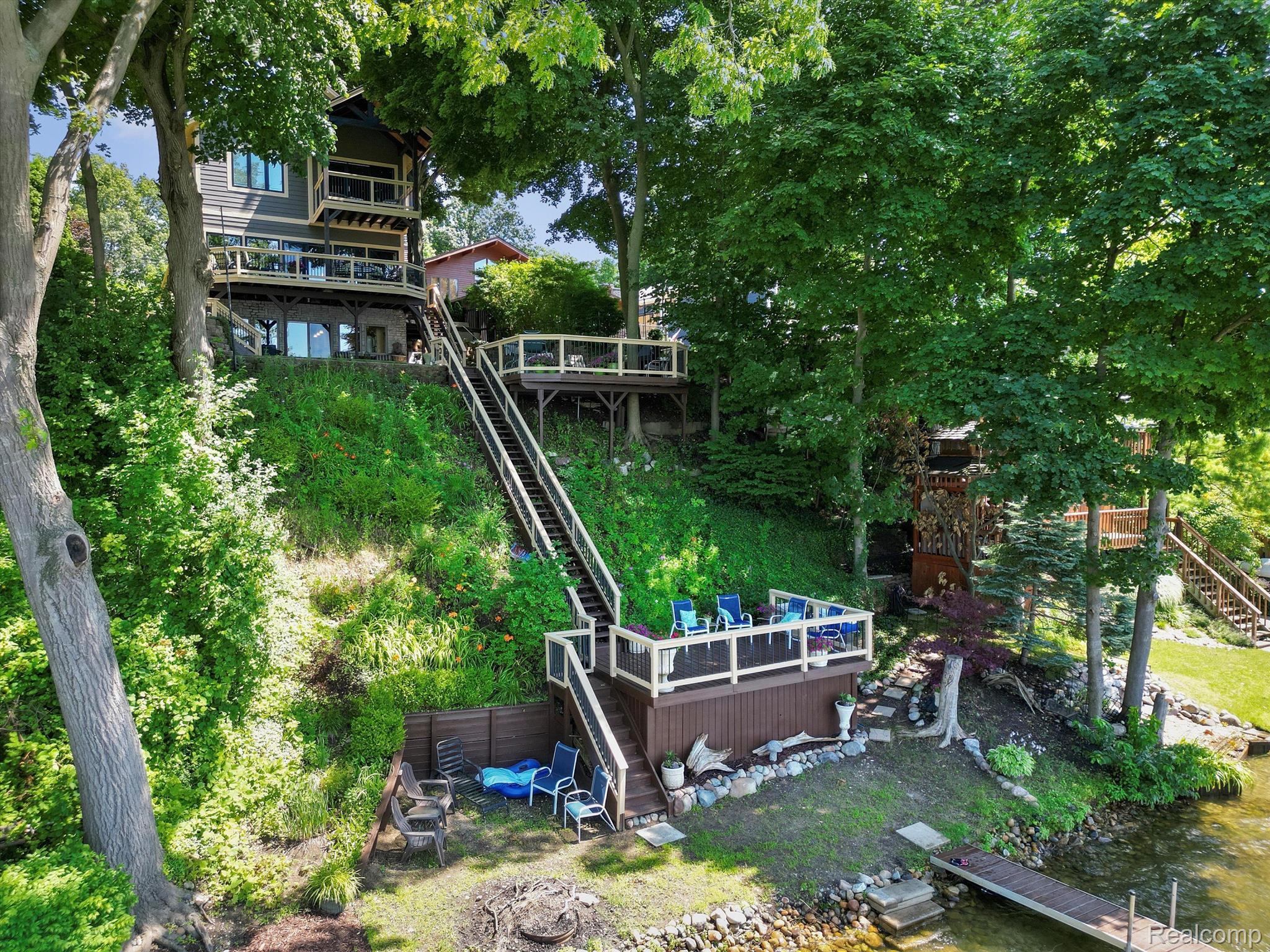 2401 RIDGE Road