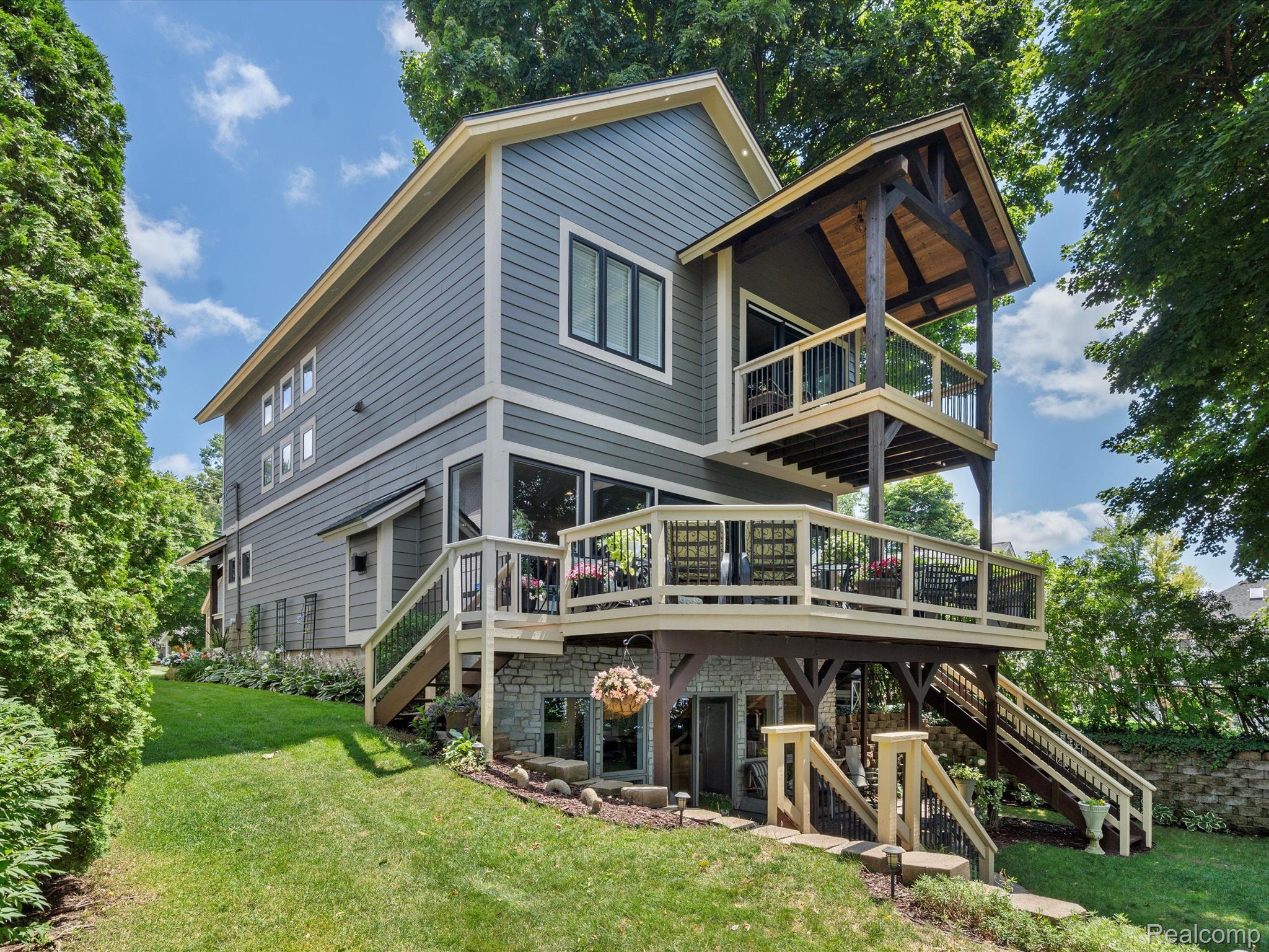2401 RIDGE Road