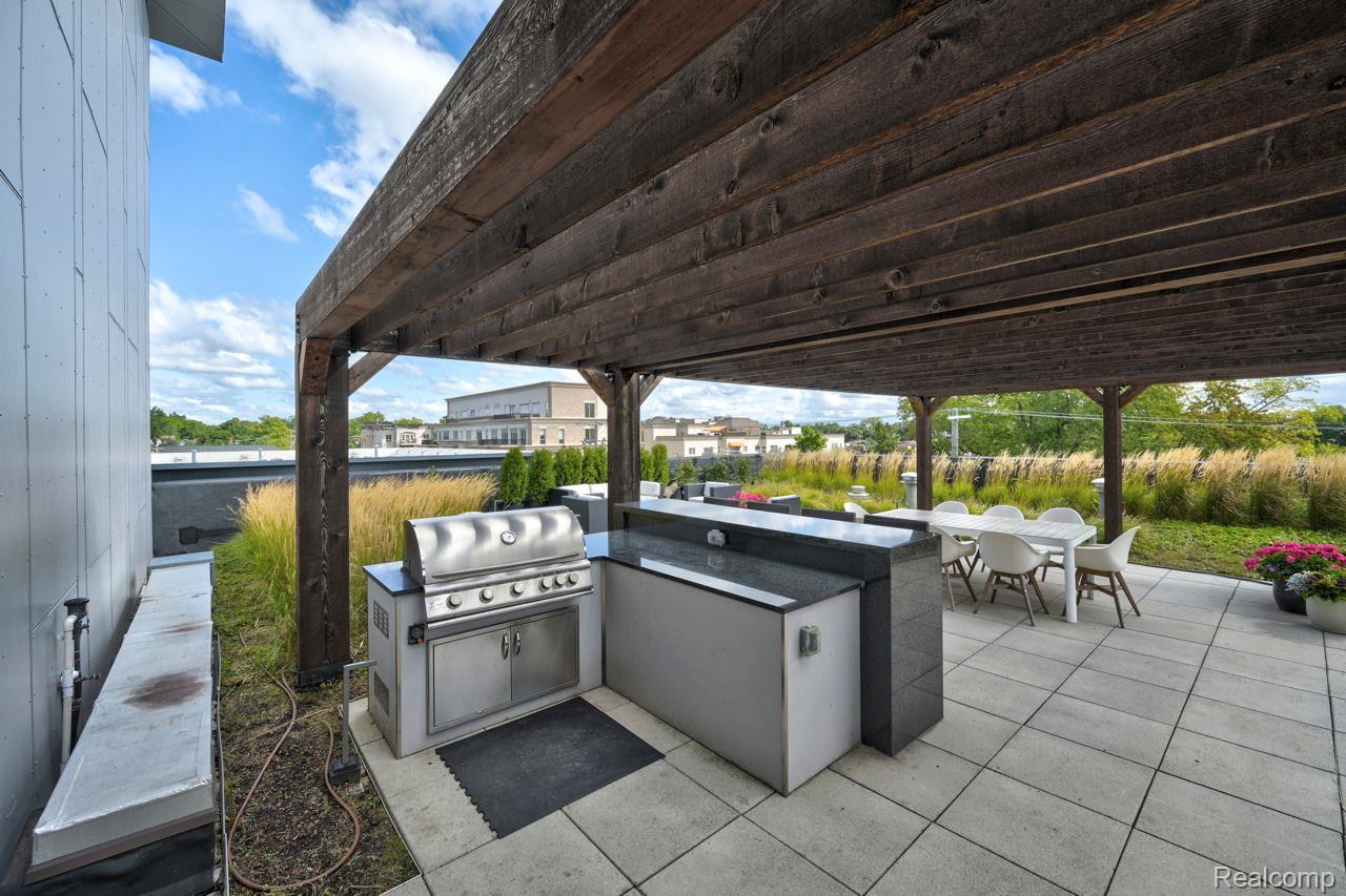 750 FOREST Avenue #308
