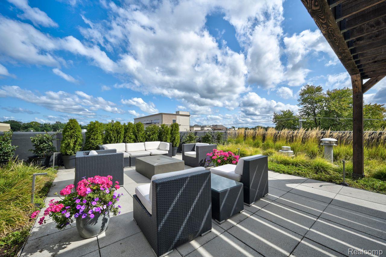 750 FOREST Avenue #308