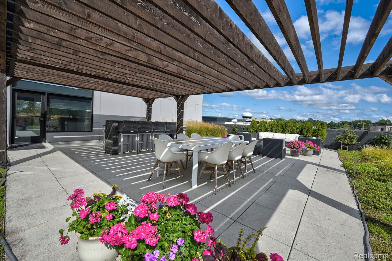 750 FOREST Avenue #308