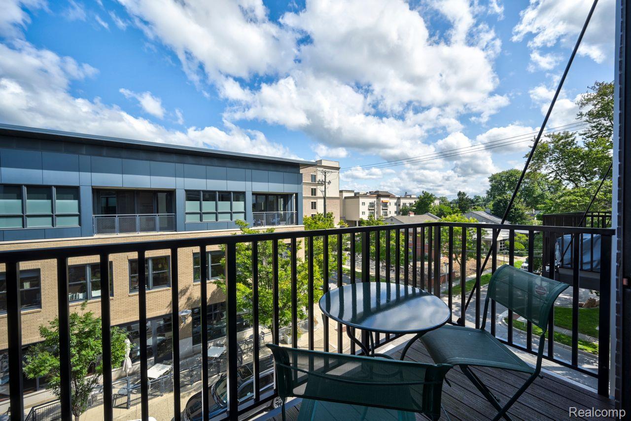 750 FOREST Avenue #308
