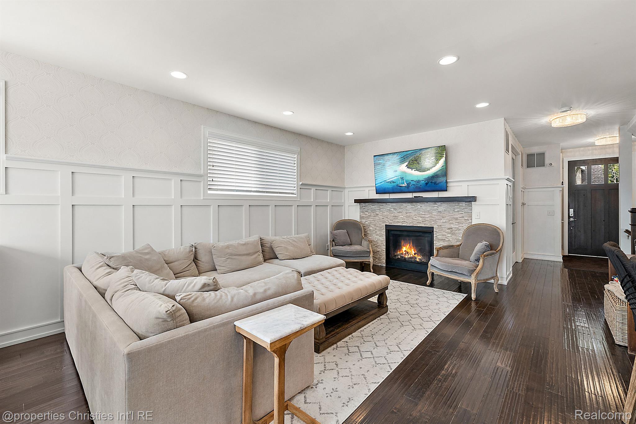 1188 BIRD Avenue