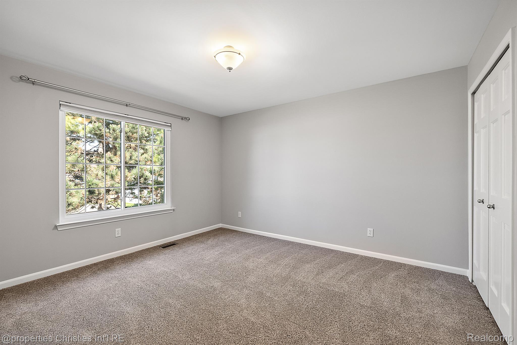 301 JAMES Circle