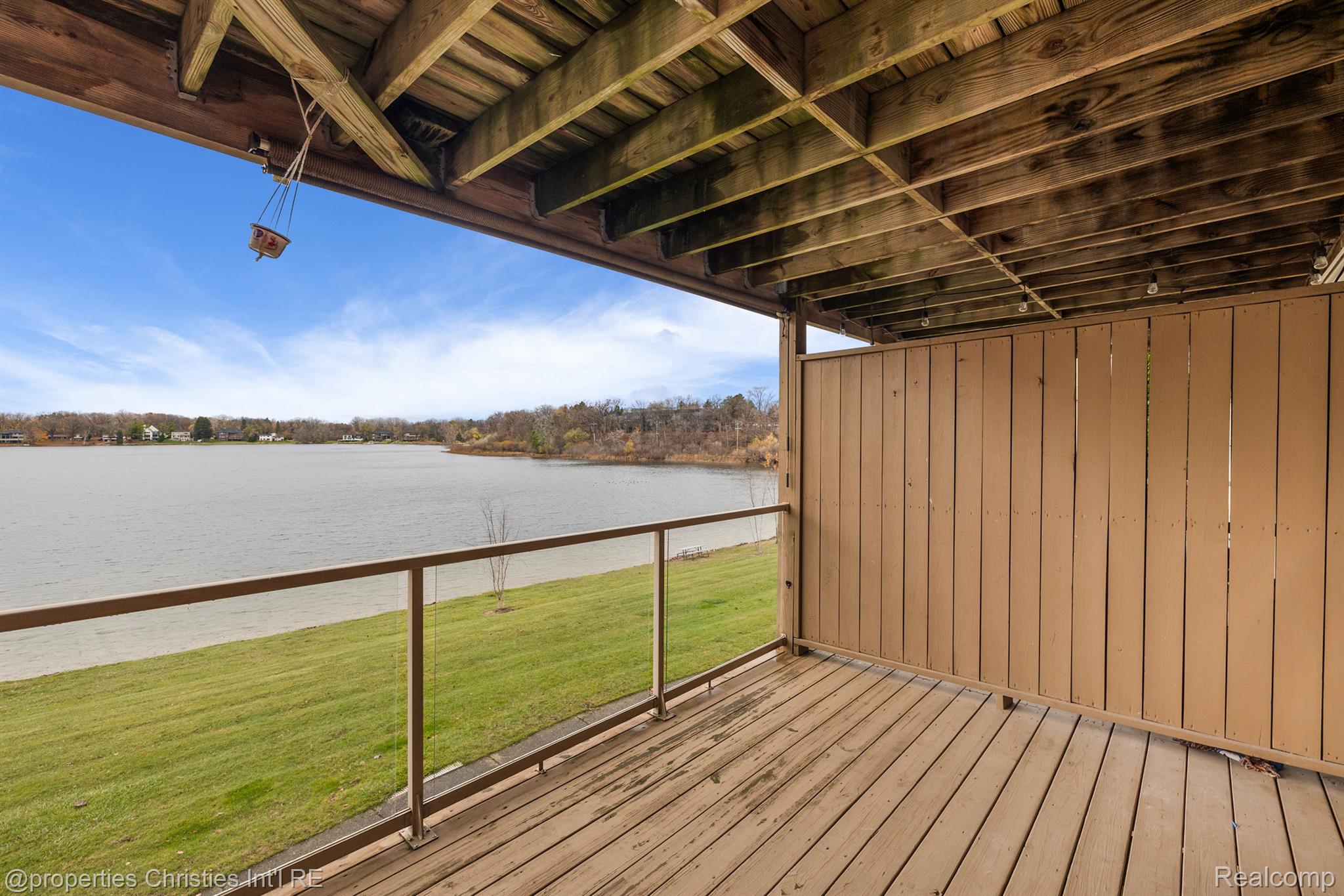 1940 KLINGENSMITH Road 44