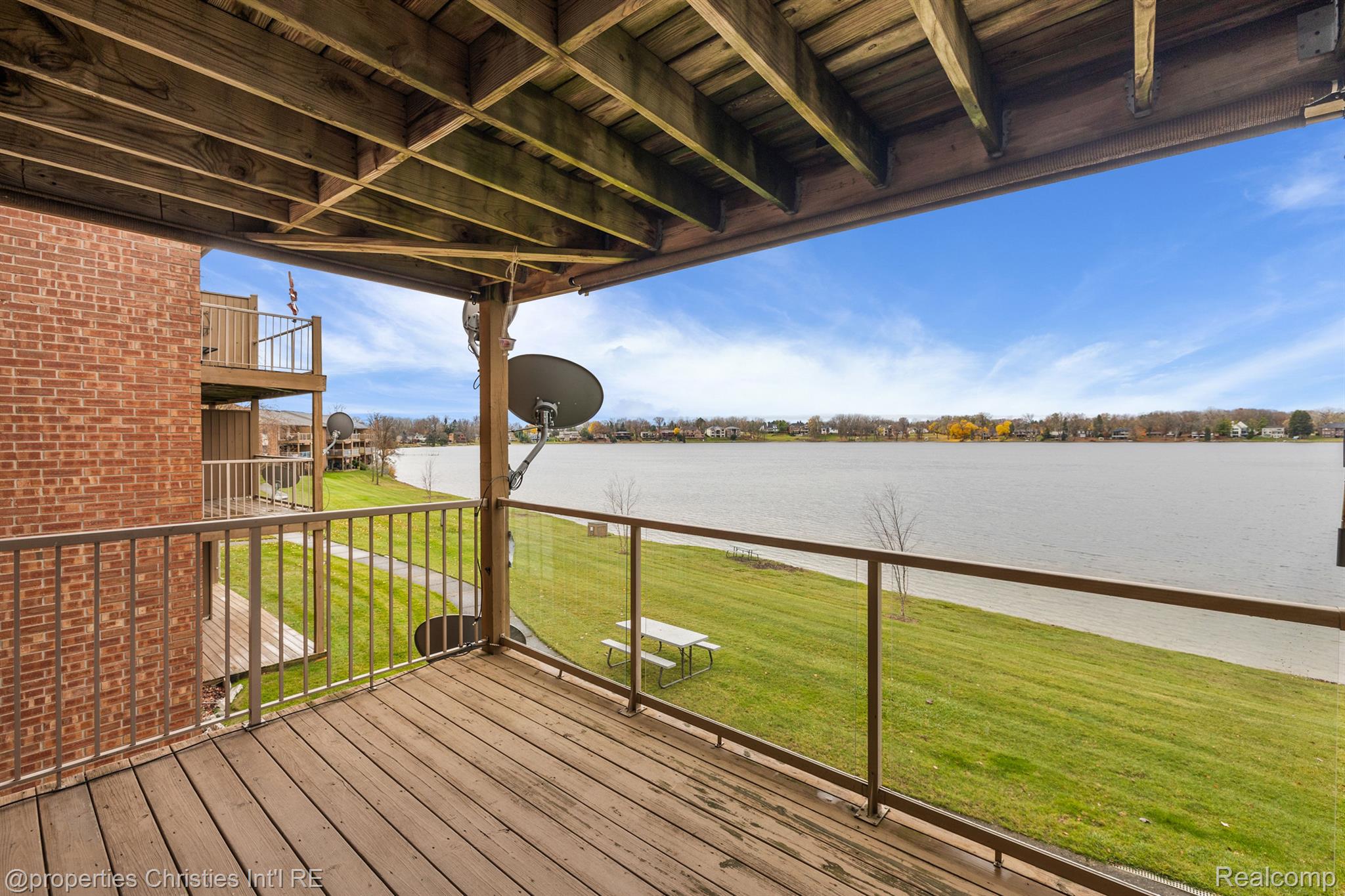 1940 KLINGENSMITH Road 44