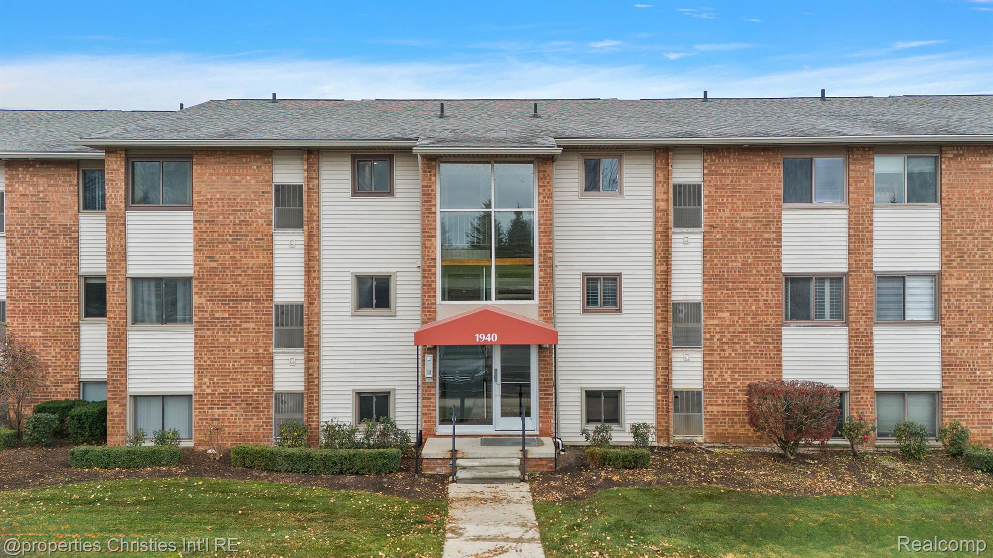 1940 KLINGENSMITH Road 44