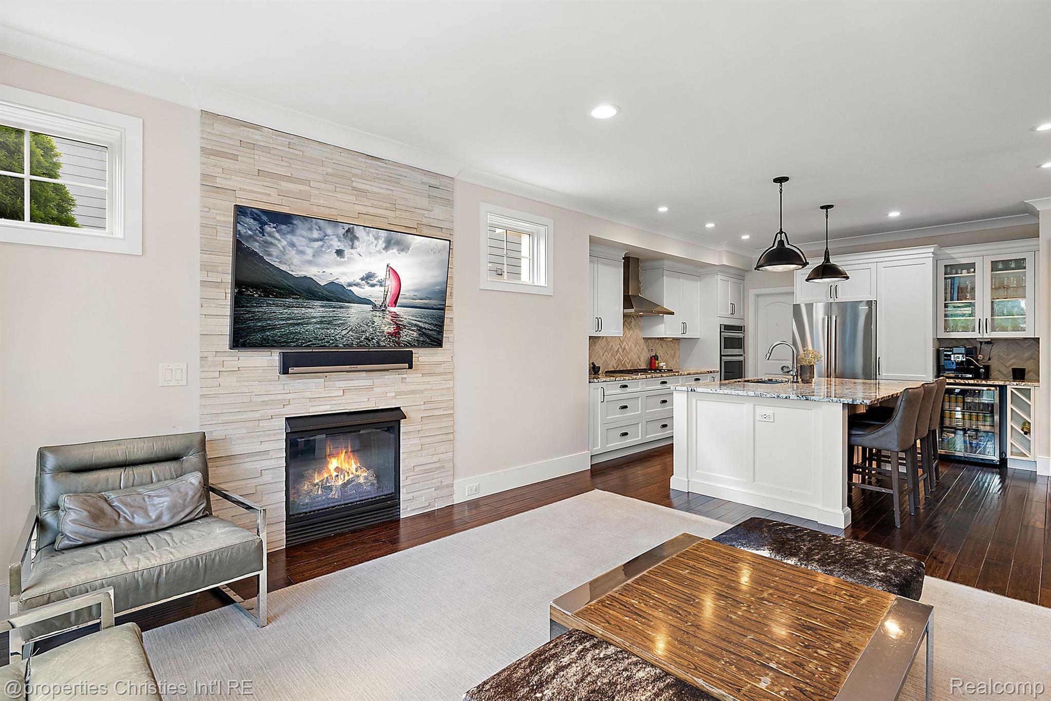 784 BIRD Avenue