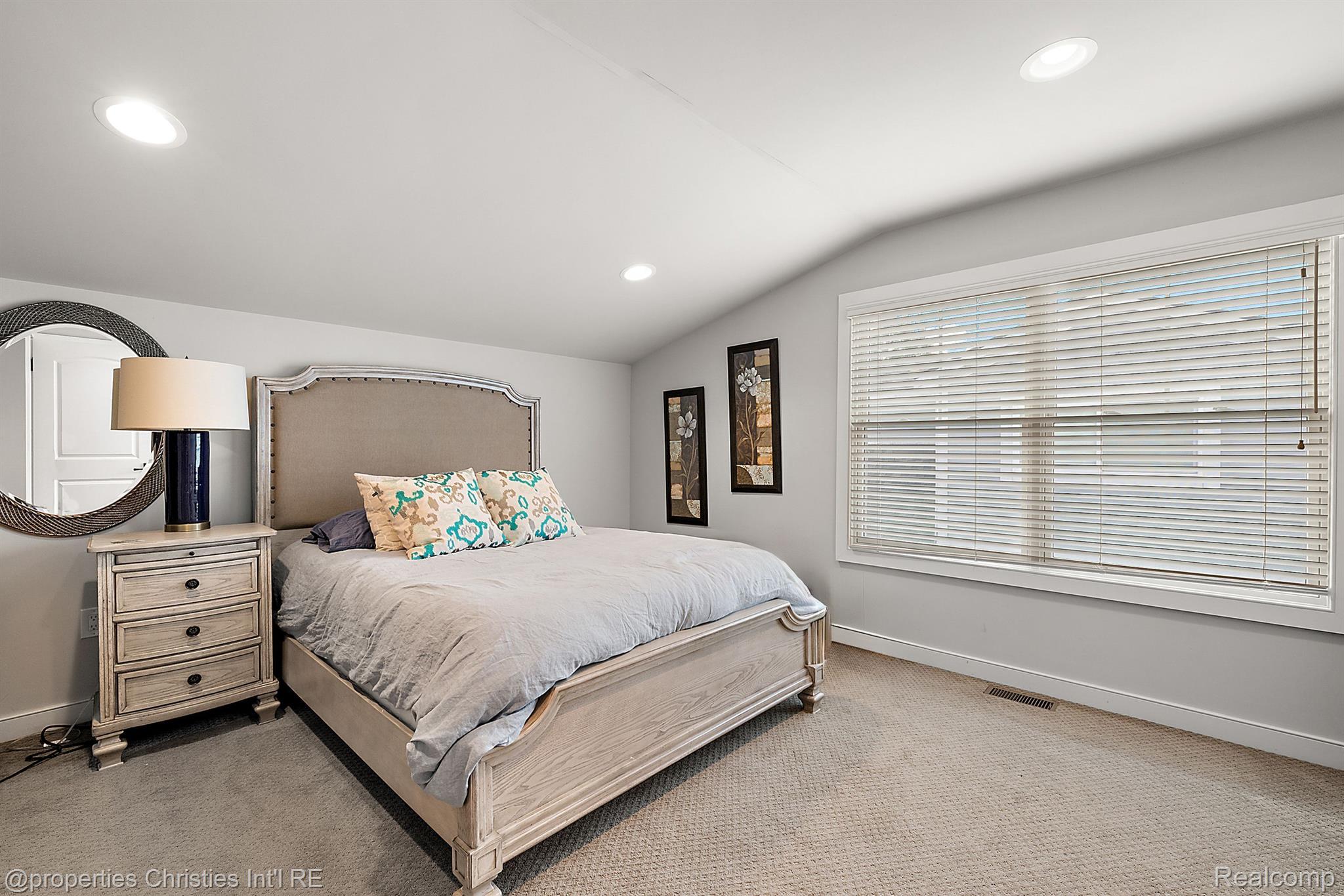 784 BIRD Avenue