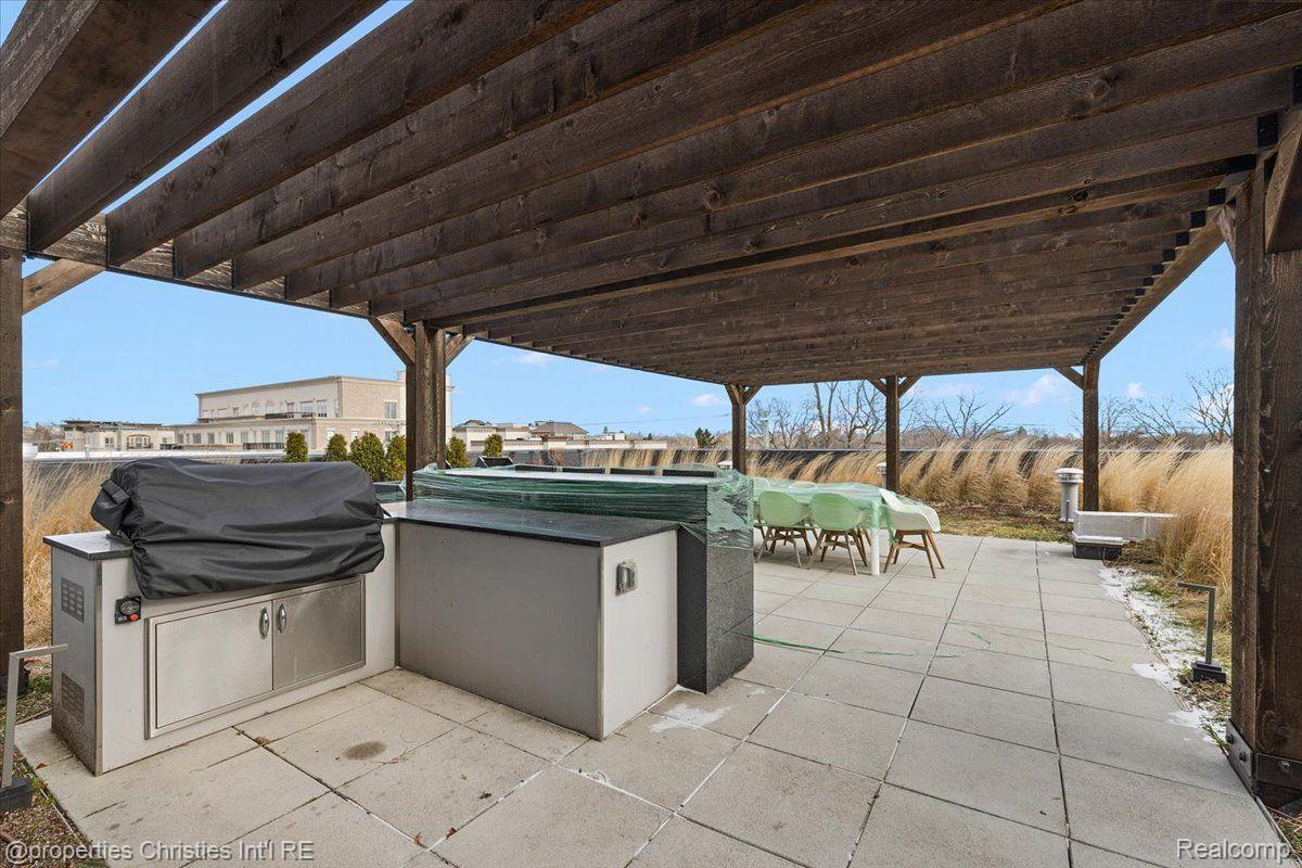 750 FOREST Avenue 308