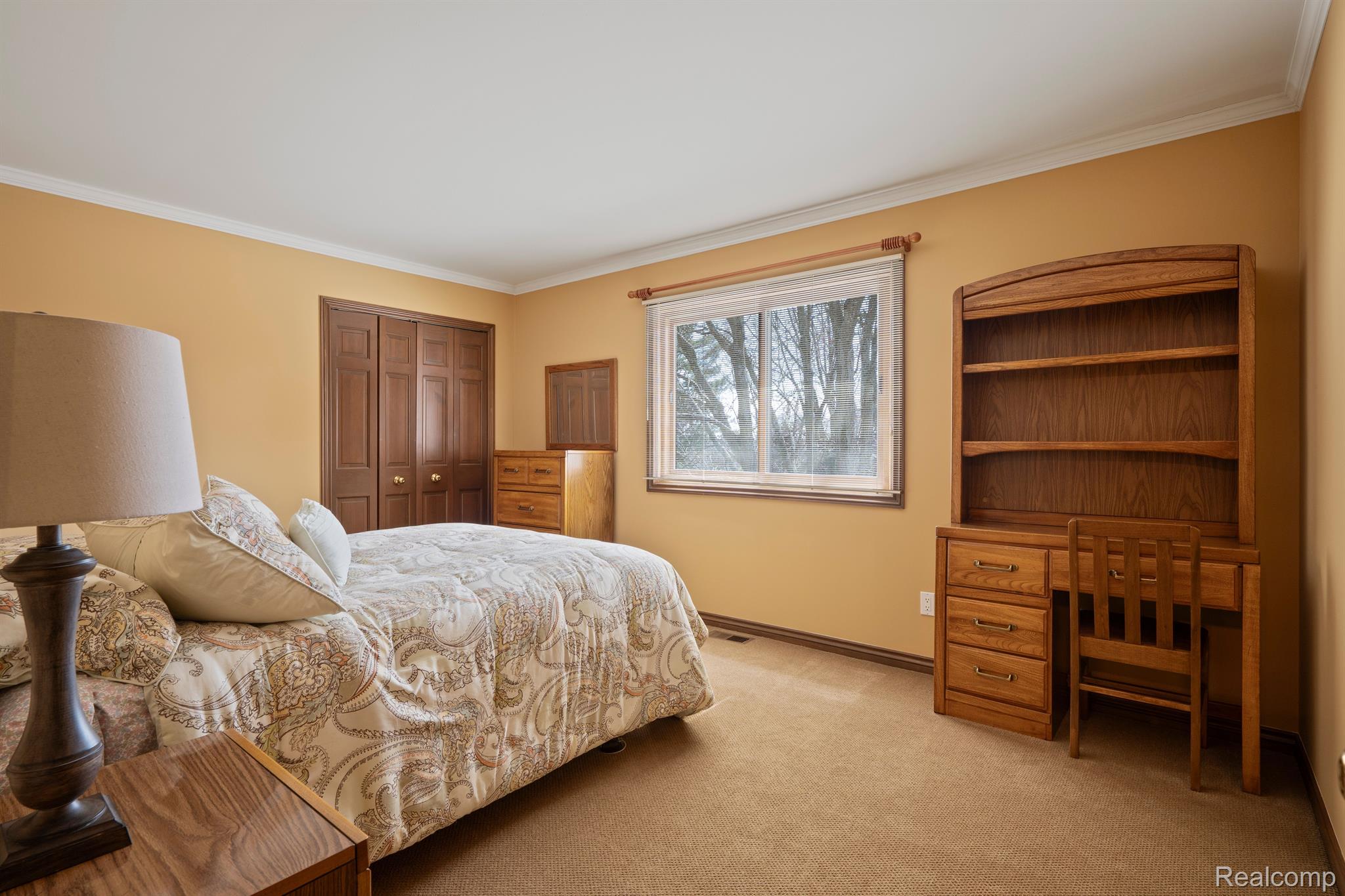 415 W HICKORY GROVE Road