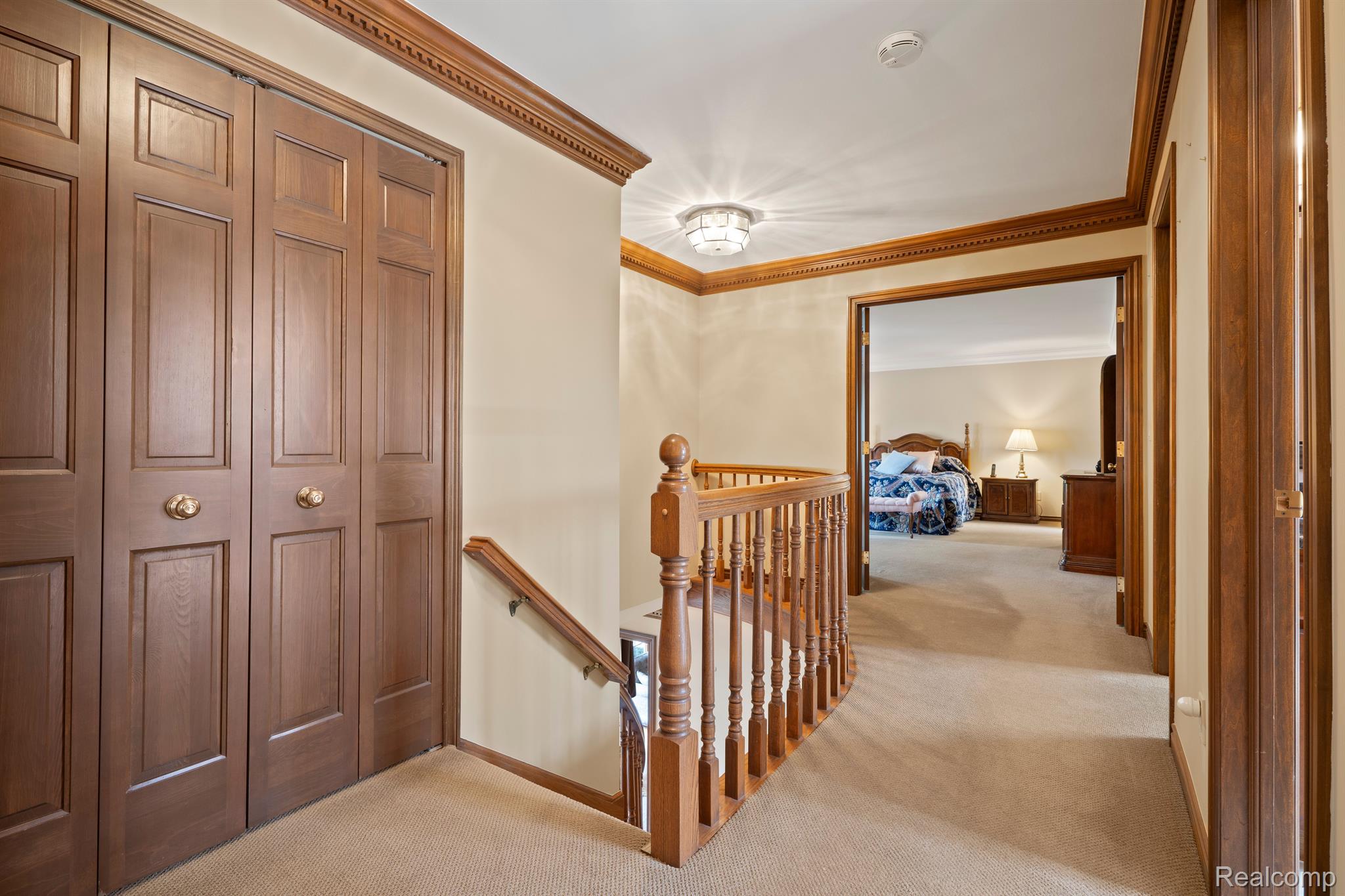 415 W HICKORY GROVE Road