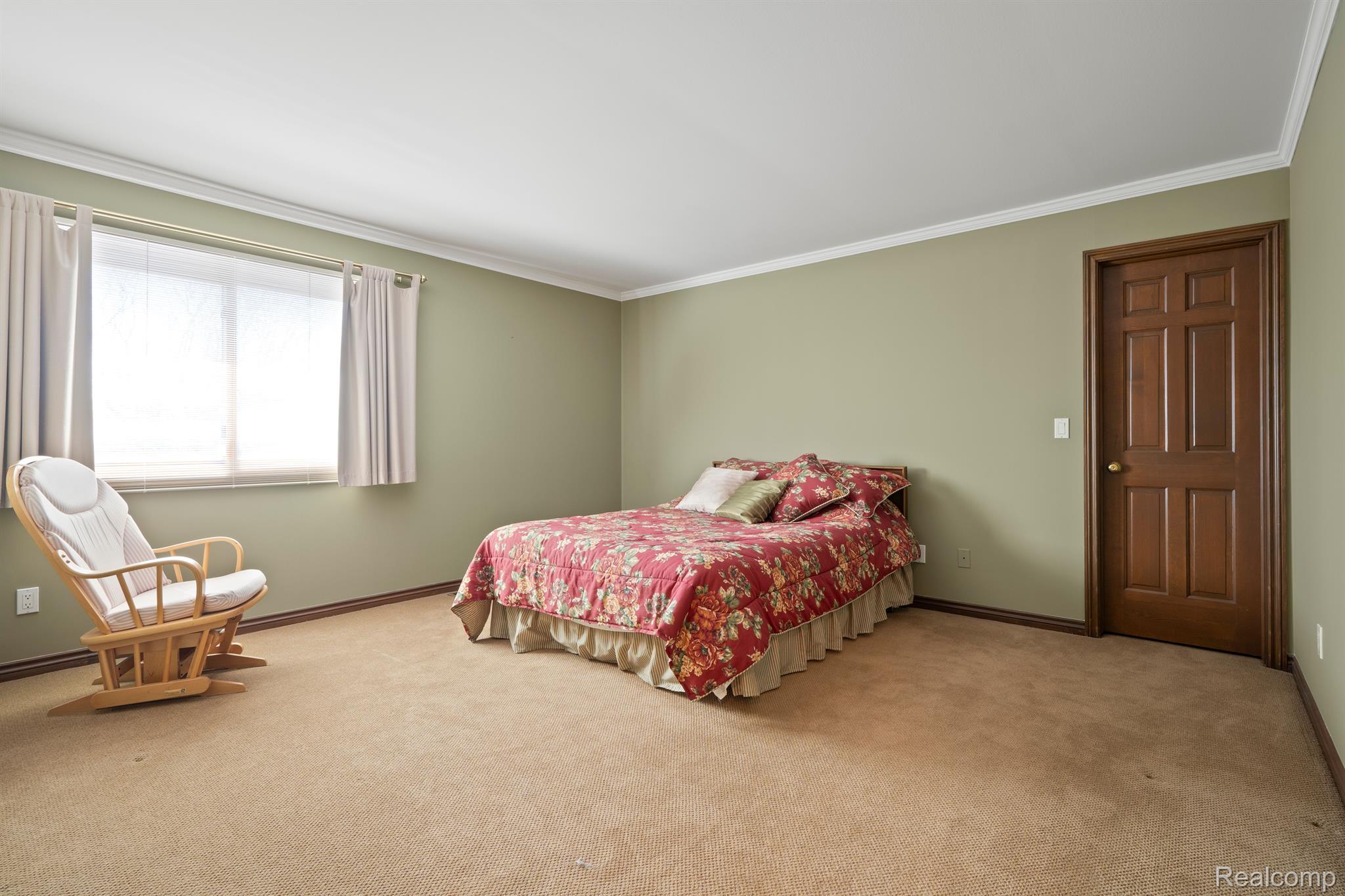 415 W HICKORY GROVE Road