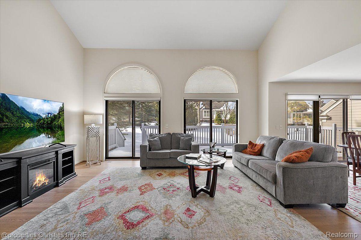 2488 INGLEHILL