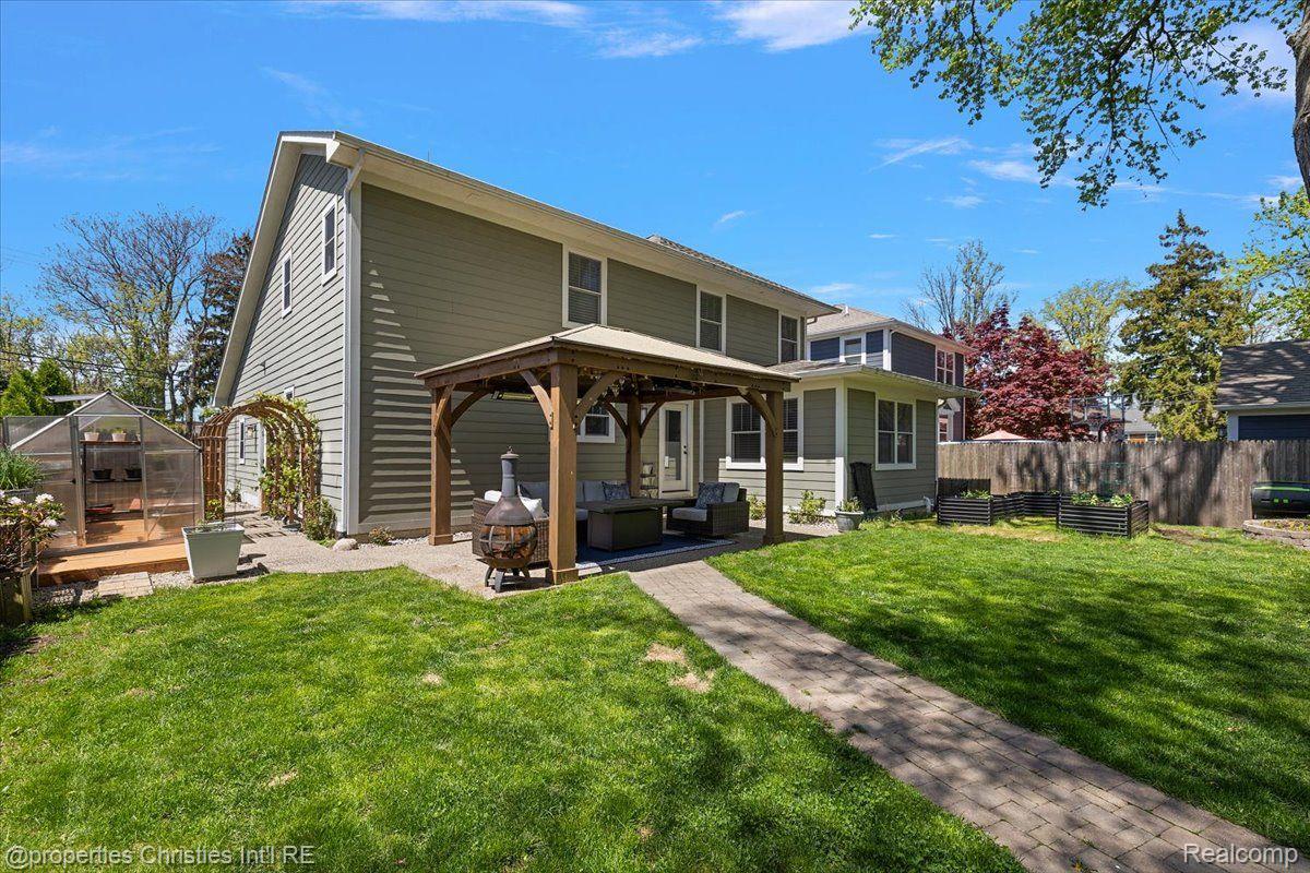 1836 MARYWOOD Drive