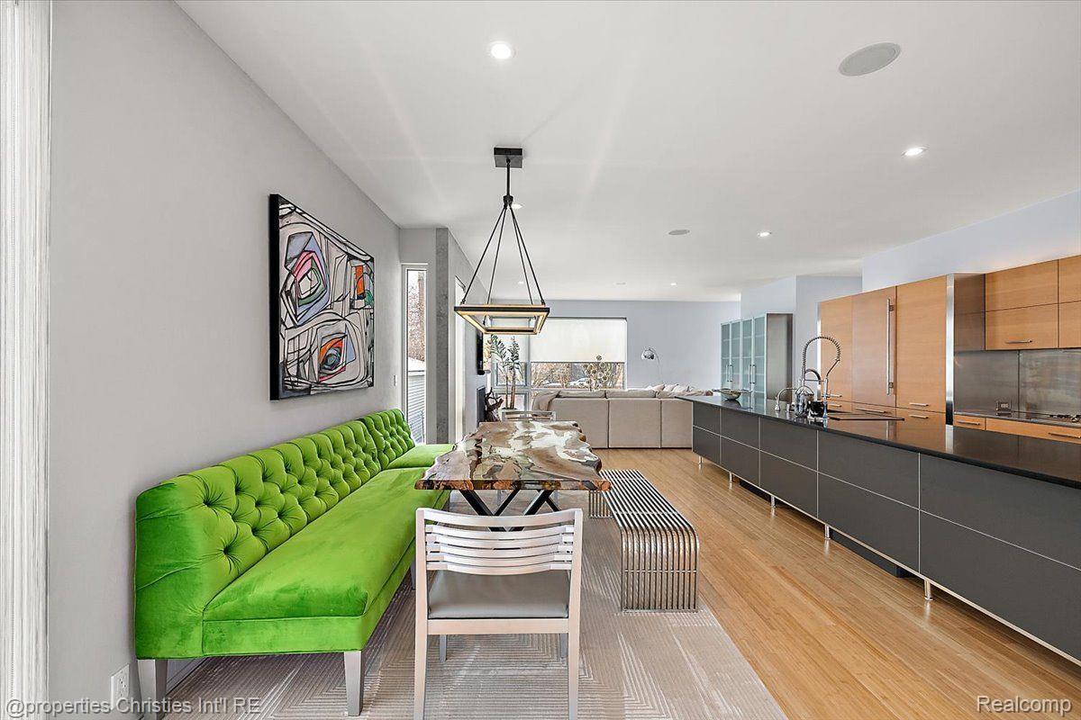 1013 HUMPHREY Avenue