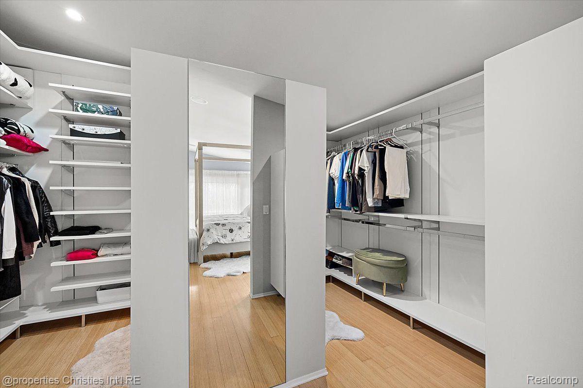 1013 HUMPHREY Avenue