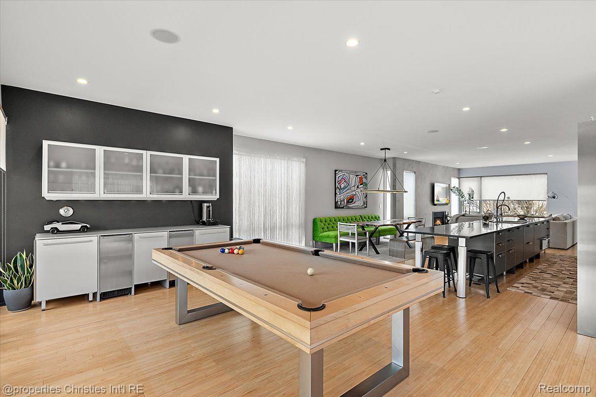 1013 HUMPHREY Avenue