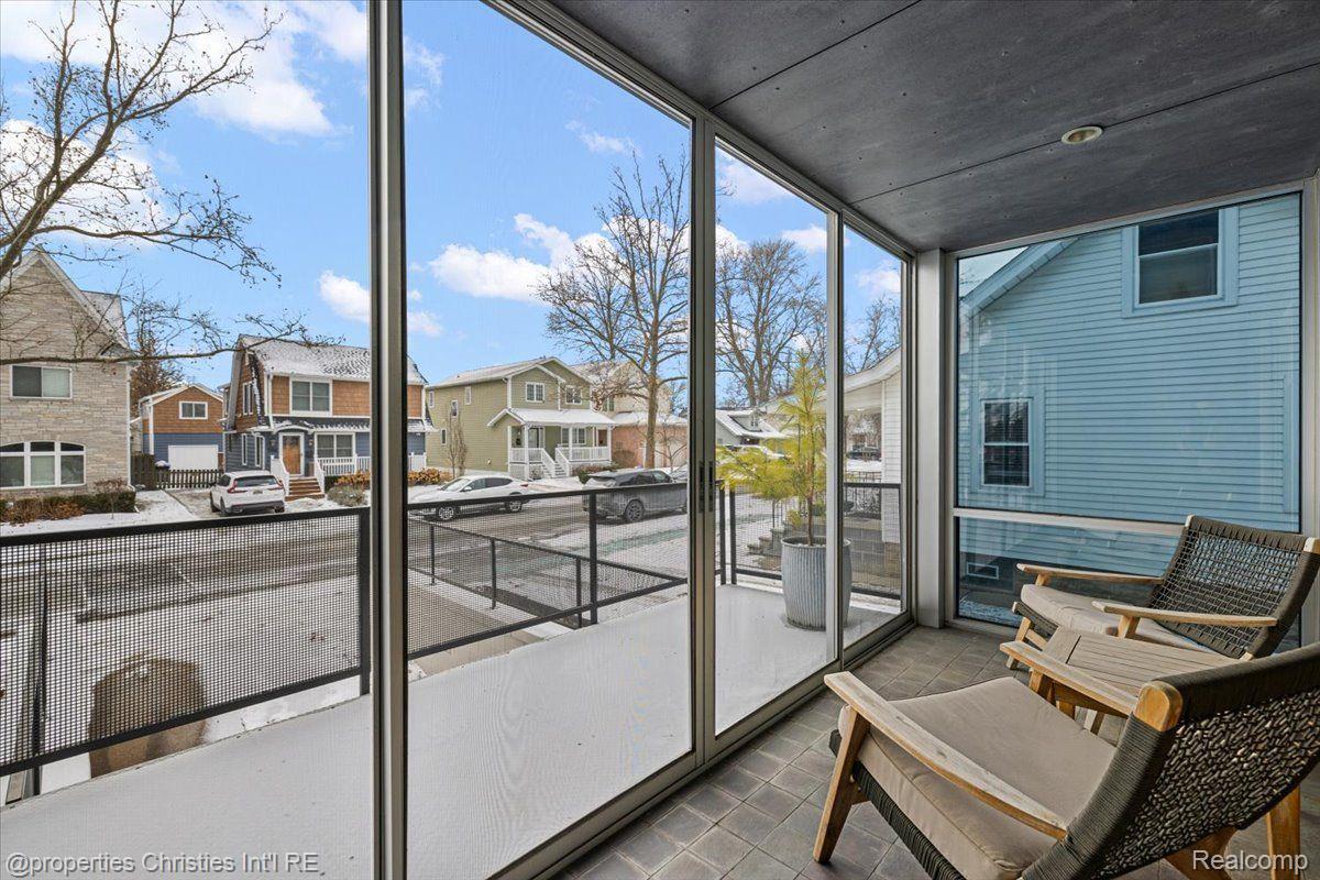 1013 HUMPHREY Avenue