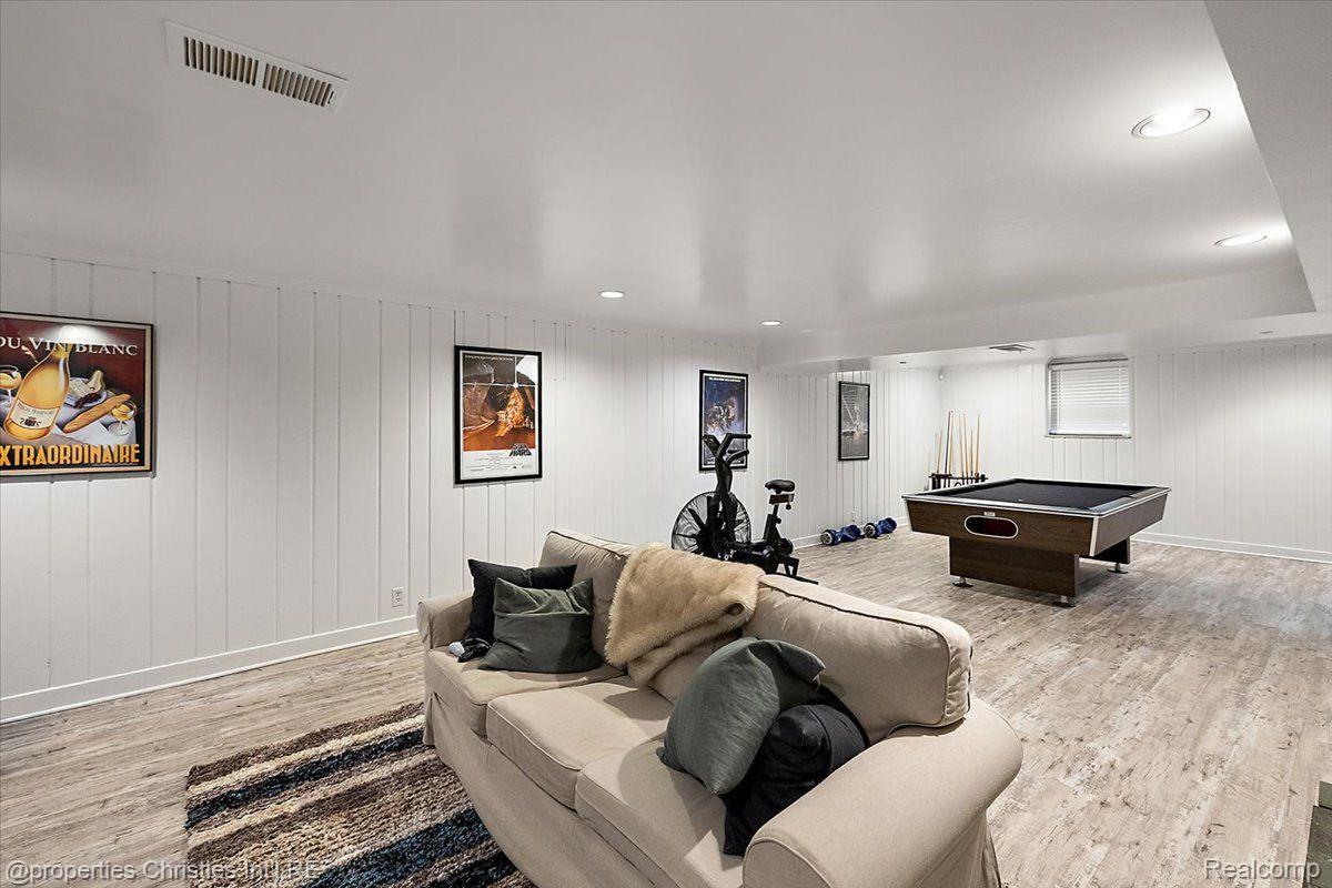 4889 ARDMORE Drive