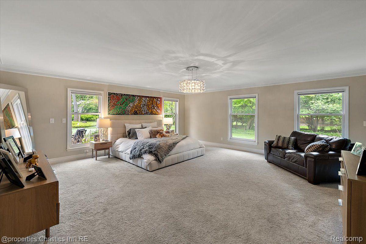 4889 ARDMORE Drive