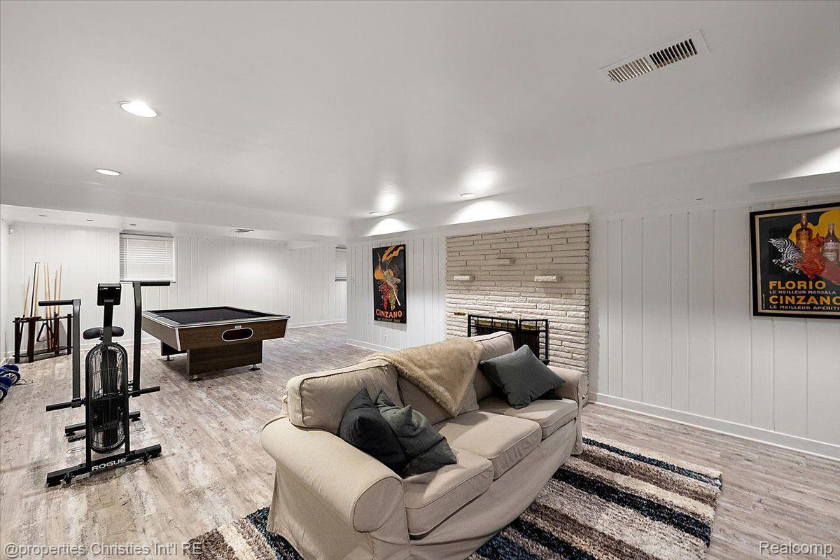 4889 ARDMORE Drive