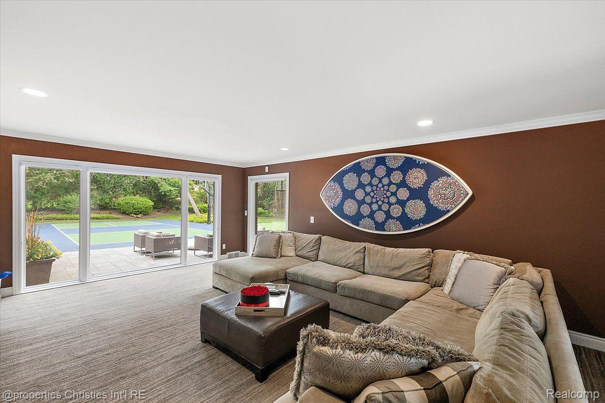 4889 ARDMORE Drive