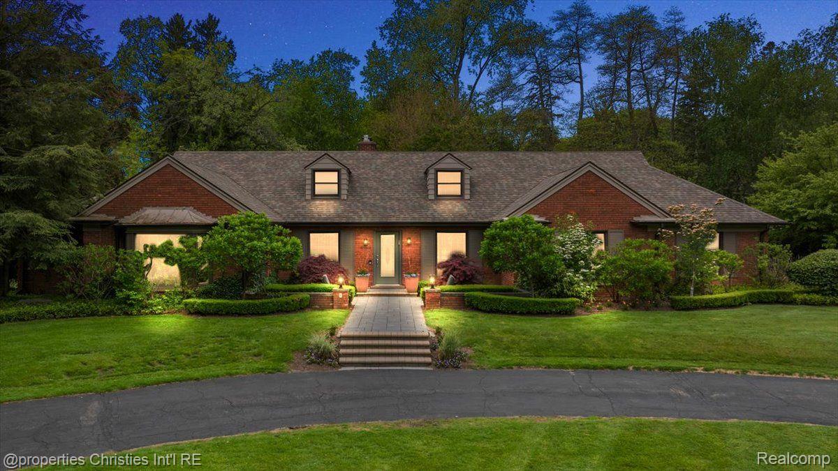 4889 ARDMORE Drive