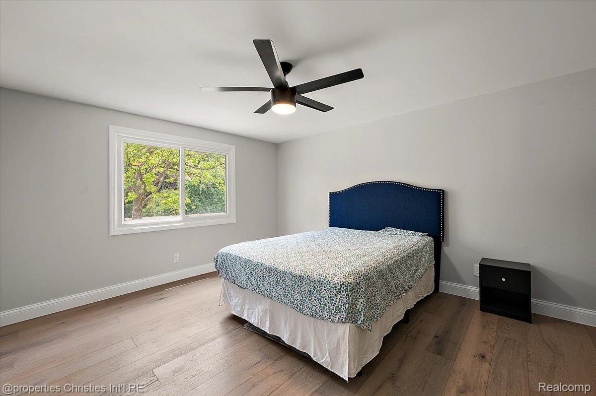 12231 Hillside Drive