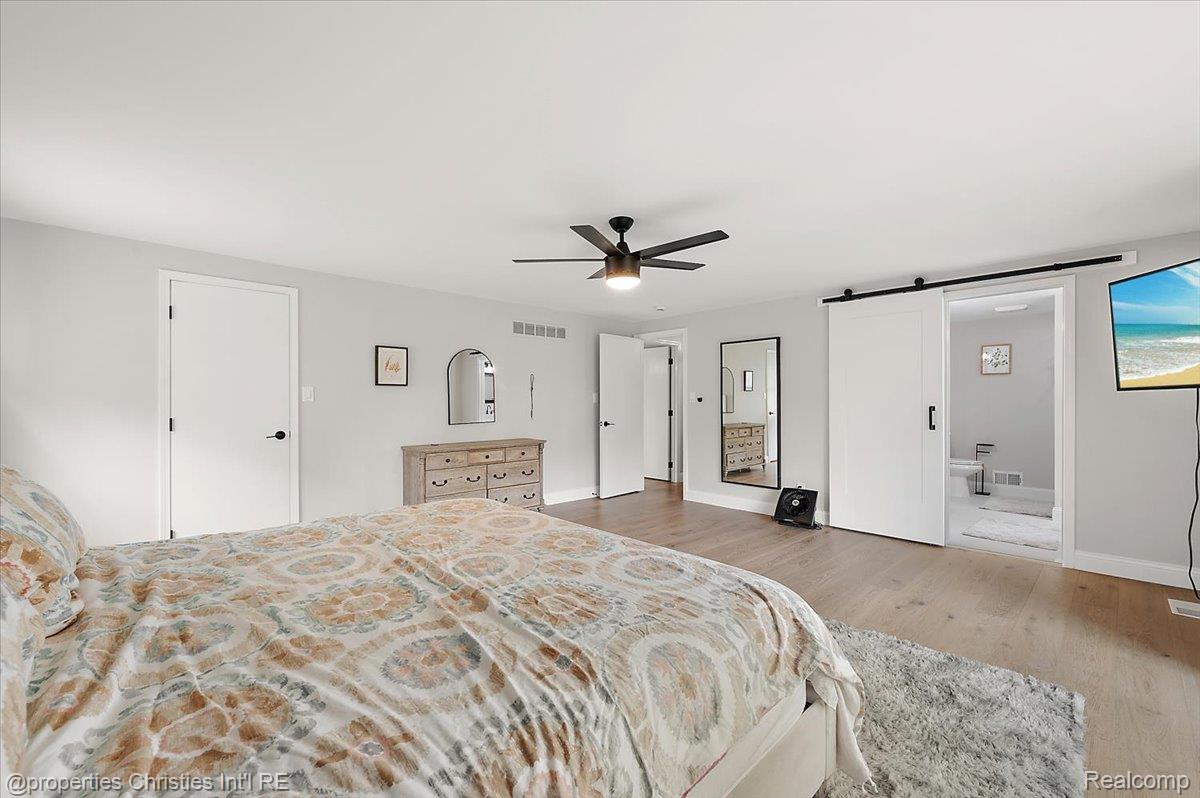 12231 Hillside Drive