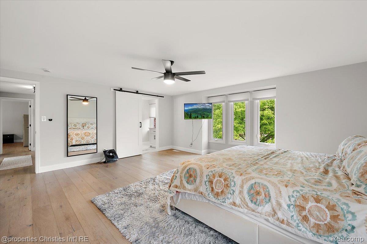 12231 Hillside Drive