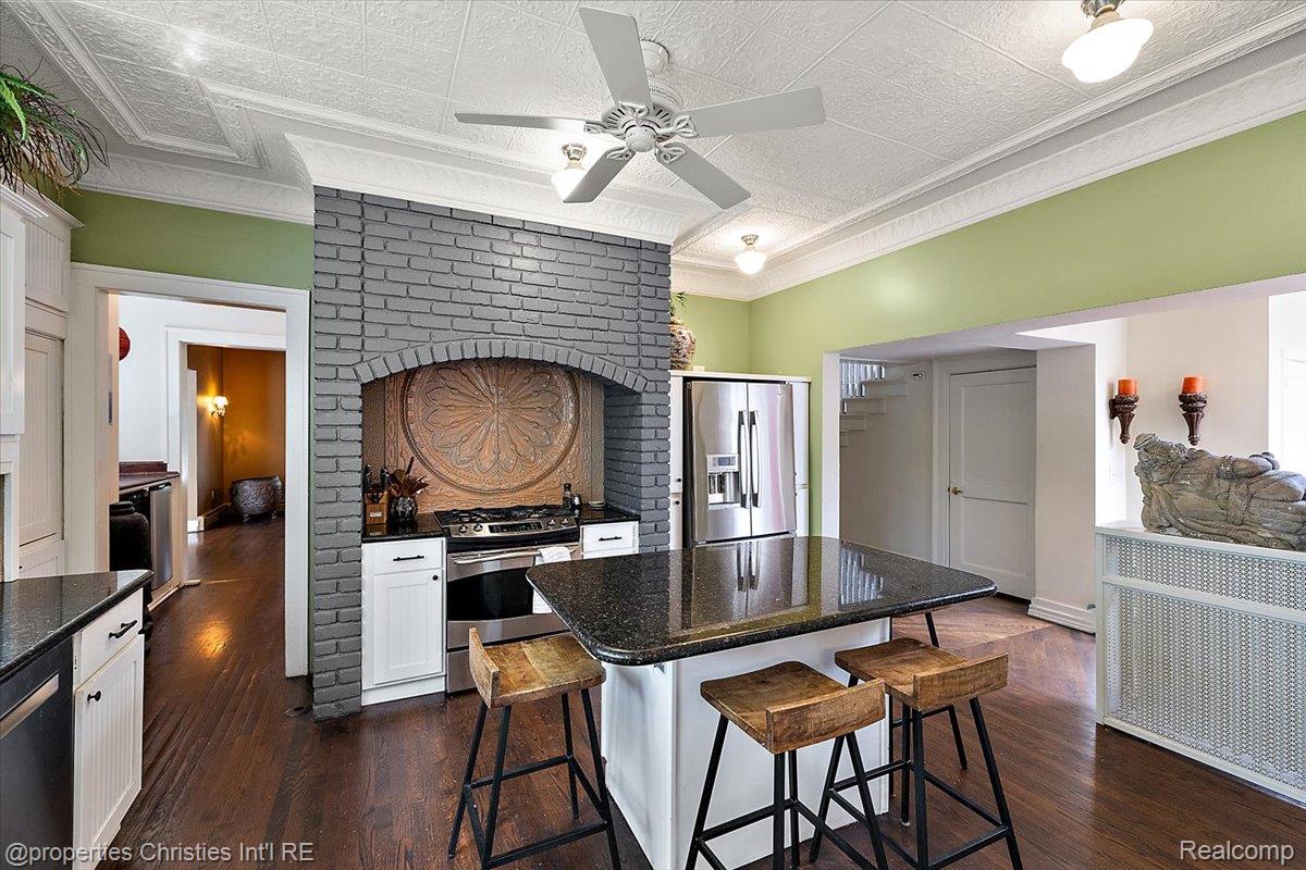 777 Kensington Lane
