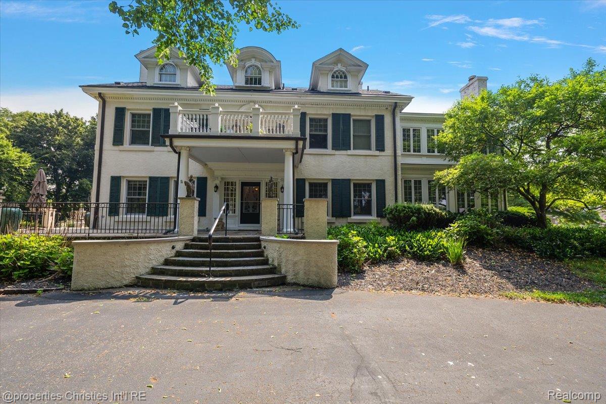 777 Kensington Lane