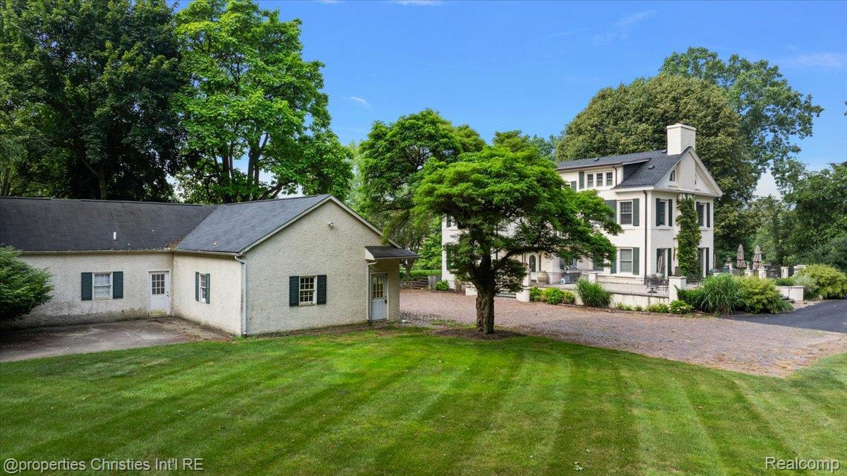 777 Kensington Lane