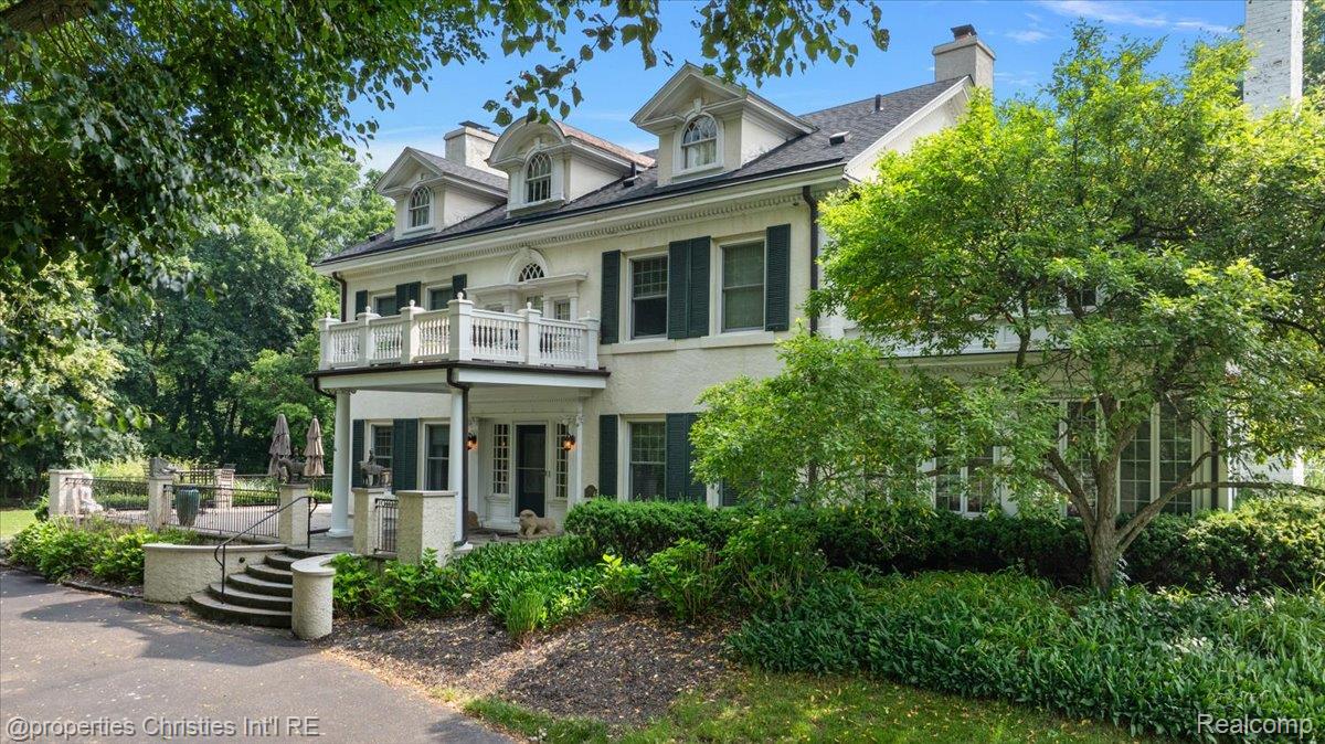 777 Kensington Lane